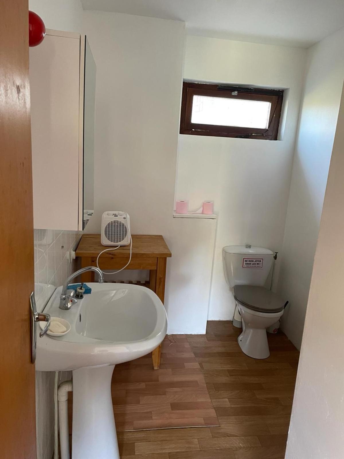 Appartement Au Fond Du Jardin Saint Jean du Pin Esterno foto